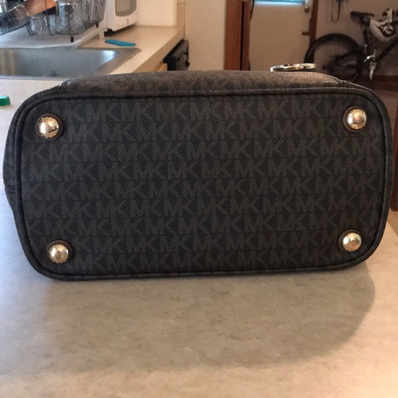 SOLD - Picture 2 of 8